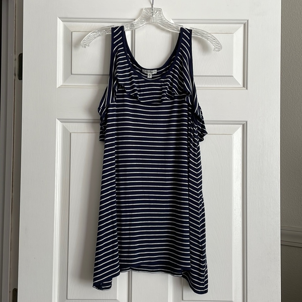 Cold shoulder top